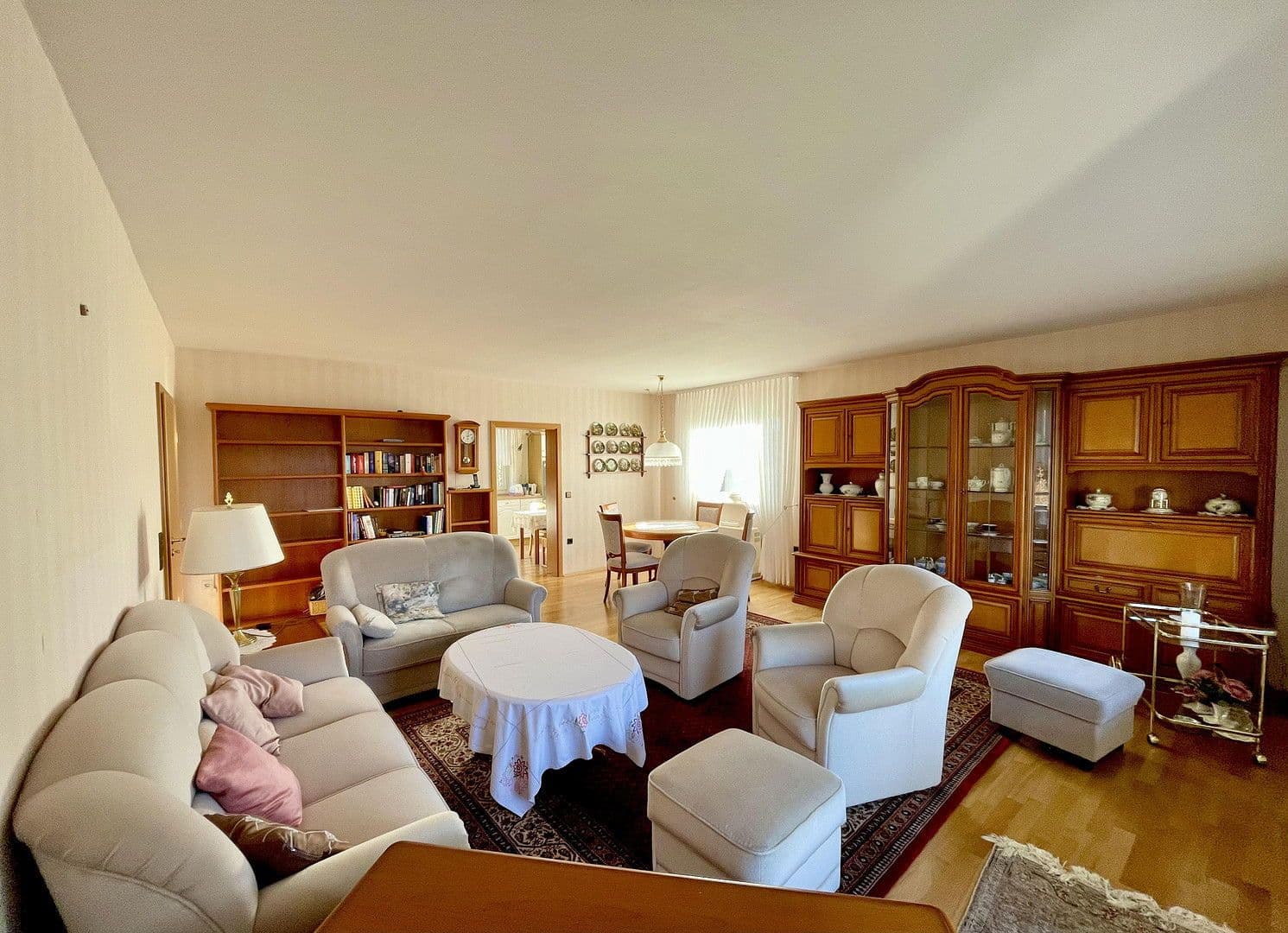 Predaj domu 175 m², pozemek 863 m², Erfurter Str. 4, Bad Emstal, Hesensko Predaj domu 175 m², pozemek 863 m², Erfurter Str. 4, Bad Emstal, Hesensko