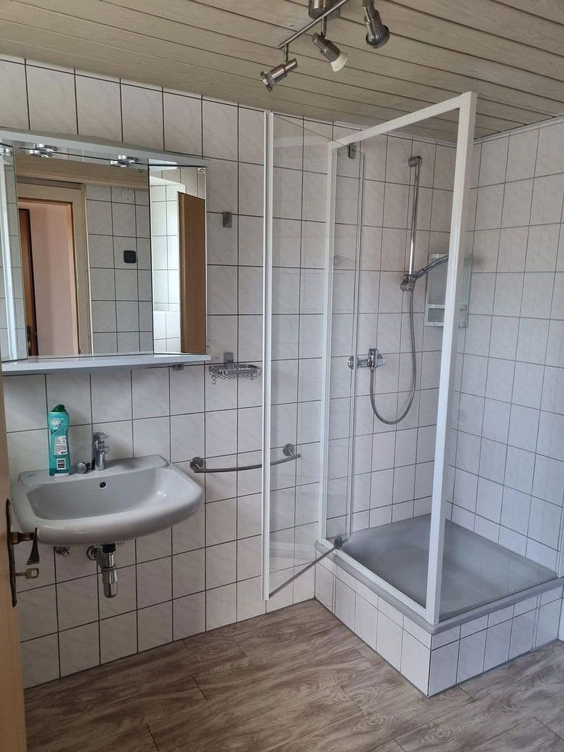 Predaj domu 249 m², pozemek 550 m², Bergstraße 14, Herrstein, Porýnie-Falcko Predaj domu 249 m², pozemek 550 m², Bergstraße 14, Herrstein, Porýnie-Falcko