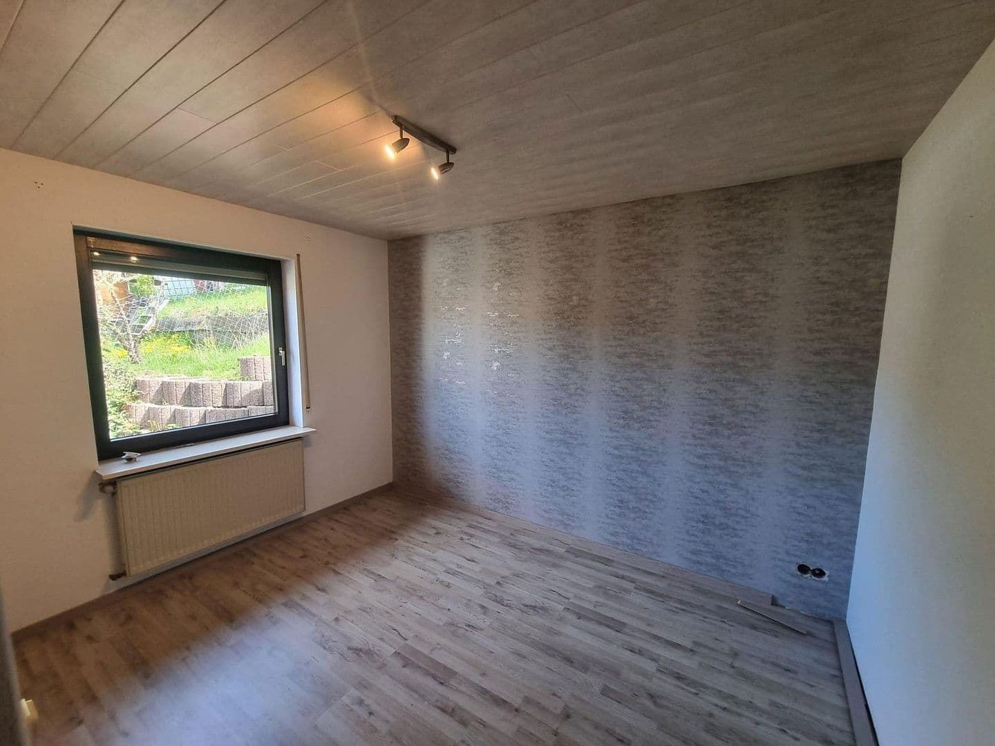 Predaj domu 249 m², pozemek 550 m², Bergstraße 14, Herrstein, Porýnie-Falcko Predaj domu 249 m², pozemek 550 m², Bergstraße 14, Herrstein, Porýnie-Falcko