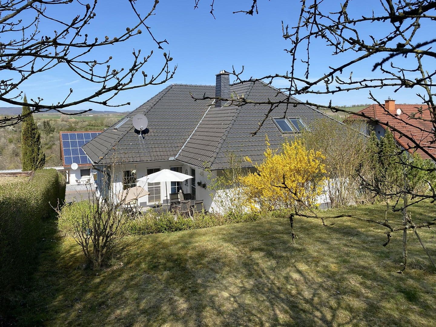 Predaj domu 233 m², pozemek 996 m², Schloßböckelheim, Porýnie-Falcko Predaj domu 233 m², pozemek 996 m², Schloßböckelheim, Porýnie-Falcko