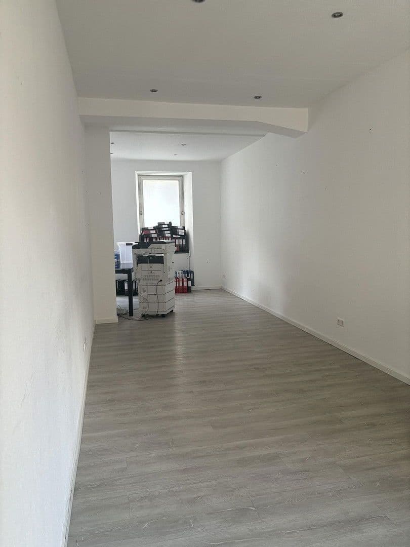 Prenájom kancelárie 75 m², Eberhardstr. 14, Stuttgart, Bádensko-Wurttembersko Prenájom kancelárie 75 m², Eberhardstr. 14, Stuttgart, Bádensko-Wurttembersko