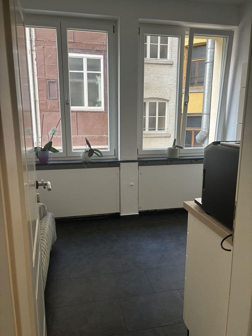 Prenájom kancelárie 75 m², Eberhardstr. 14, Stuttgart, Bádensko-Wurttembersko Prenájom kancelárie 75 m², Eberhardstr. 14, Stuttgart, Bádensko-Wurttembersko
