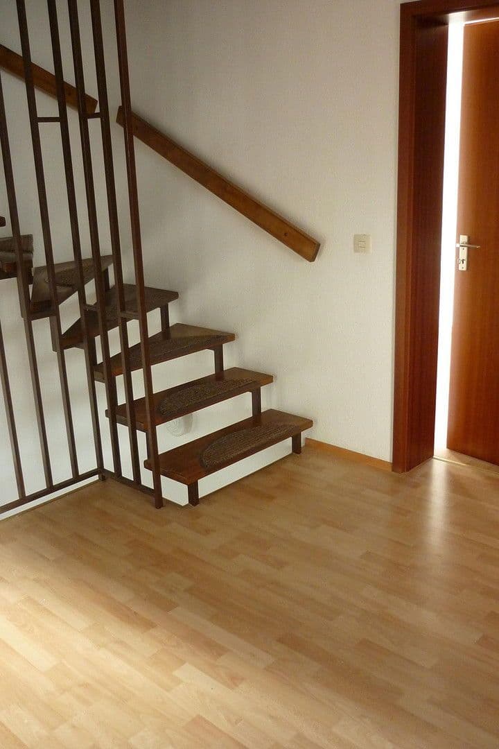 Prenájom domu 250 m², pozemek 300 m², Offenbach-Rumpenheim, Hesensko Prenájom domu 250 m², pozemek 300 m², Offenbach-Rumpenheim, Hesensko