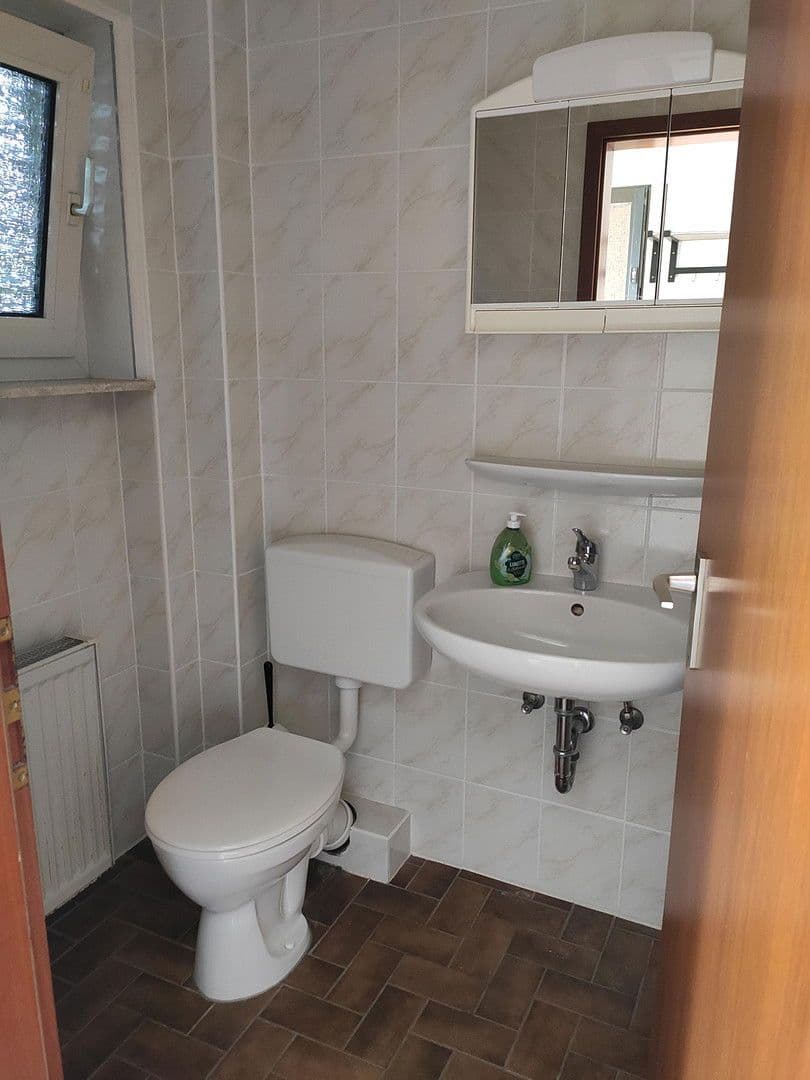 Prenájom domu 250 m², pozemek 300 m², Offenbach-Rumpenheim, Hesensko Prenájom domu 250 m², pozemek 300 m², Offenbach-Rumpenheim, Hesensko