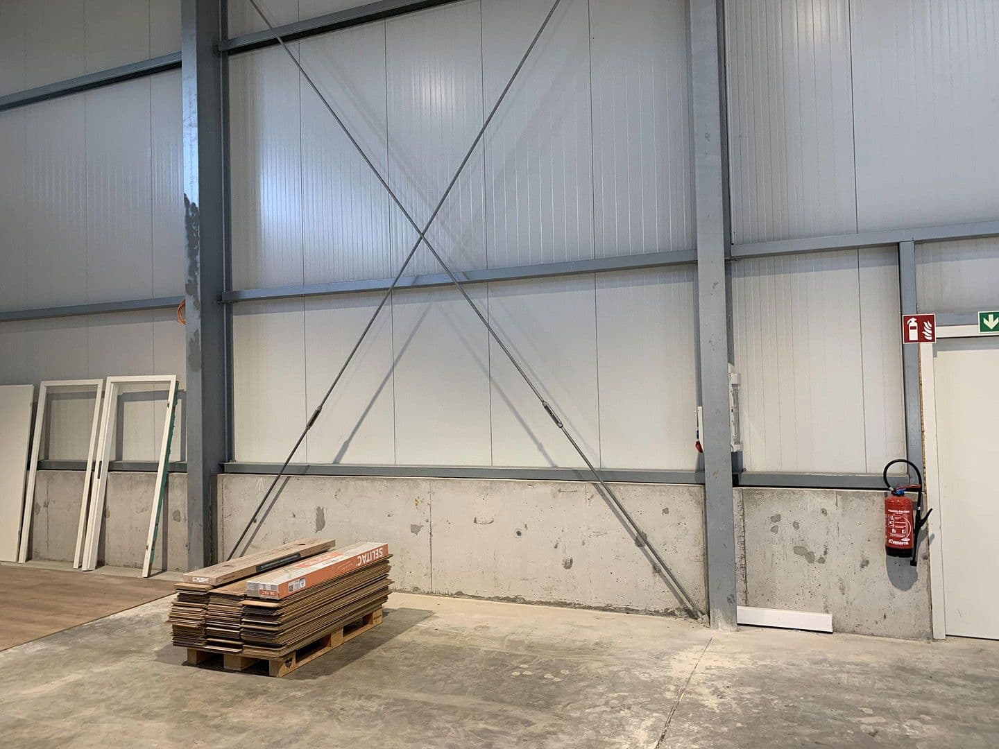 Prenájom nebytového priestoru 542 m², Lampertheim, Hesensko Prenájom nebytového priestoru 542 m², Lampertheim, Hesensko