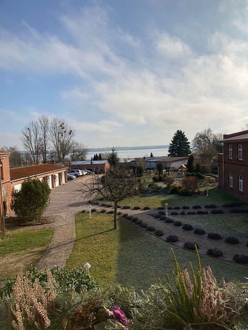 Prenájom bytu 3-izbový 73 m², Strasse am Uckersee 13, Nordwestuckermark, Brandenbursko Prenájom bytu 3-izbový 73 m², Strasse am Uckersee 13, Nordwestuckermark, Brandenbursko