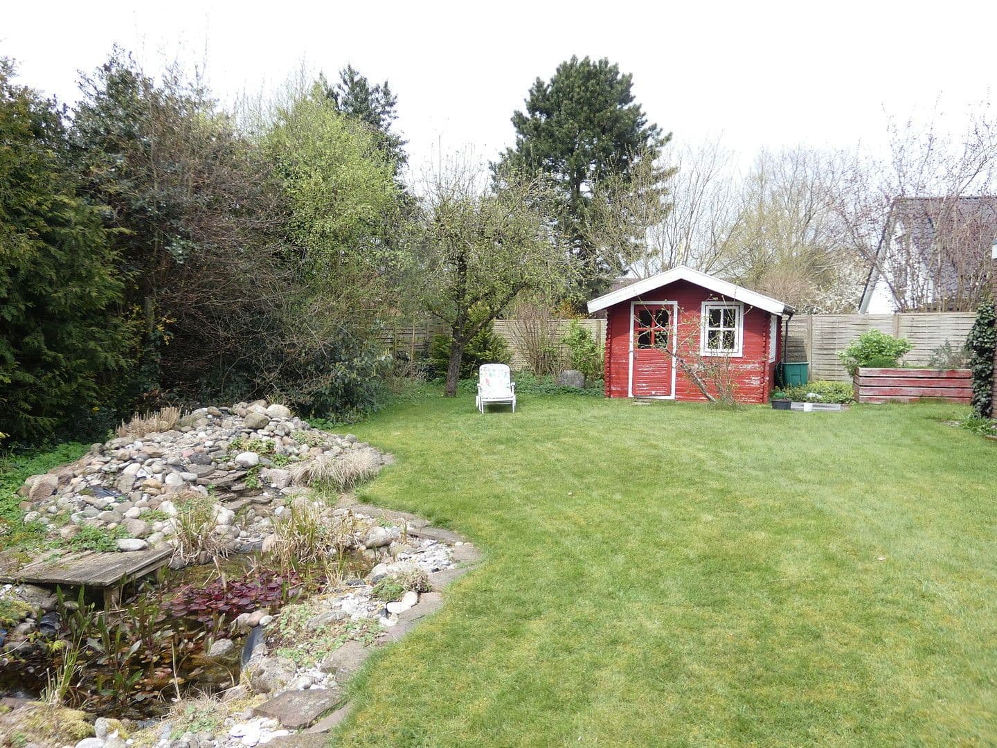 Predaj domu 124 m², pozemek 1.098 m², Husum, Šlezvicko-Holštajnsko Predaj domu 124 m², pozemek 1.098 m², Husum, Šlezvicko-Holštajnsko