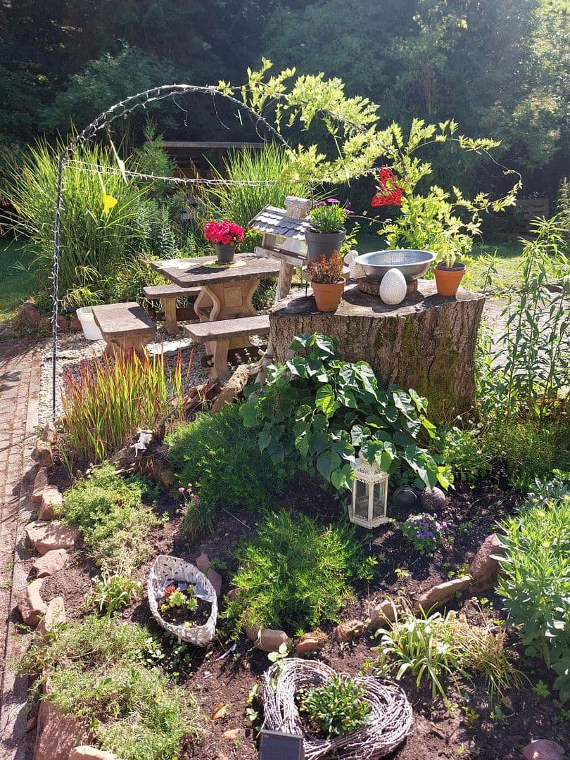 Prenájom bytu 2-izbový 90 m², Bad Bergzabern, Porýnie-Falcko Prenájom bytu 2-izbový 90 m², Bad Bergzabern, Porýnie-Falcko