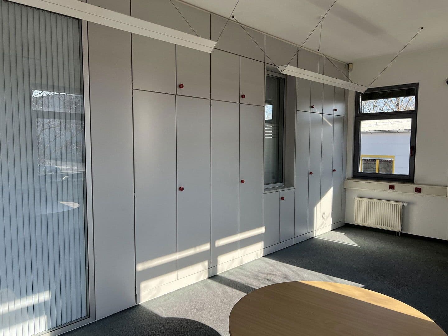 Prenájom kancelárie 1.050 m², Ludwigsburg, Bádensko-Wurttembersko Prenájom kancelárie 1.050 m², Ludwigsburg, Bádensko-Wurttembersko