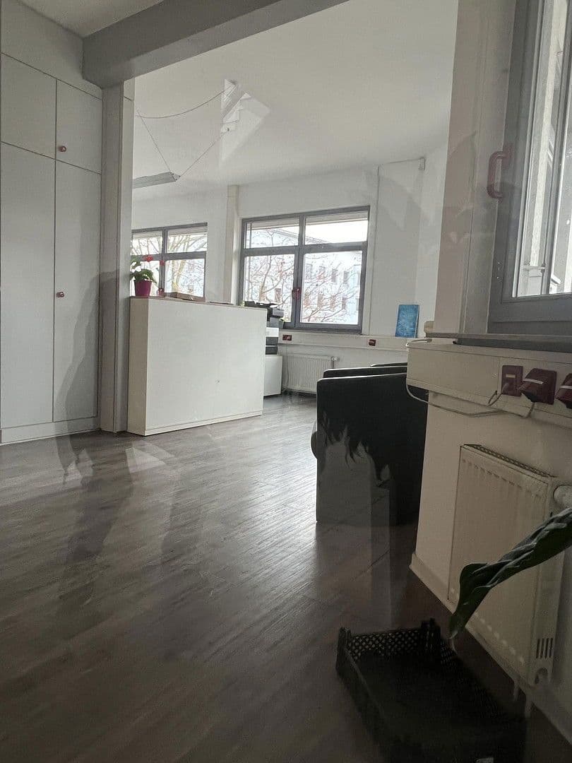 Prenájom kancelárie 1.050 m², Ludwigsburg, Bádensko-Wurttembersko Prenájom kancelárie 1.050 m², Ludwigsburg, Bádensko-Wurttembersko