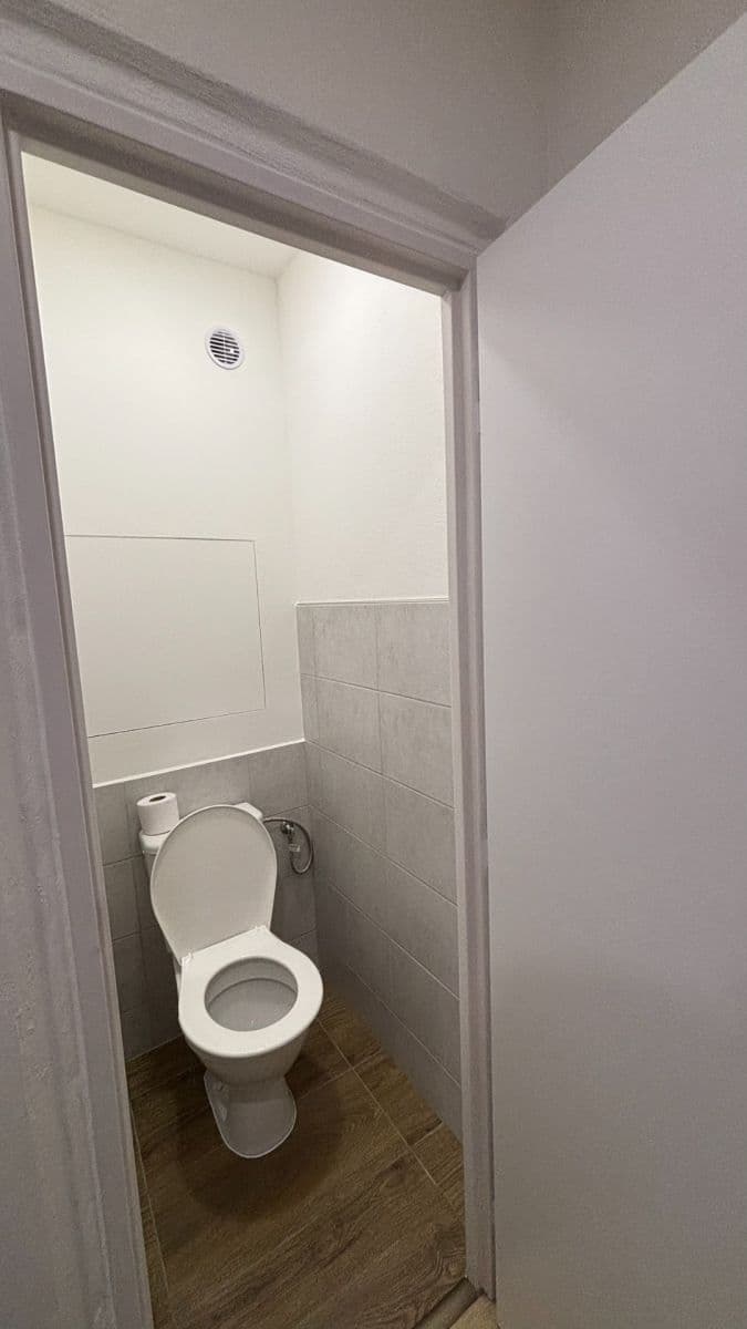 Prenájom bytu 1-izbový 37 m², sídl. Svobody, Prostějov, Olomoucký kraj Prenájom bytu 1-izbový 37 m², sídl. Svobody, Prostějov, Olomoucký kraj