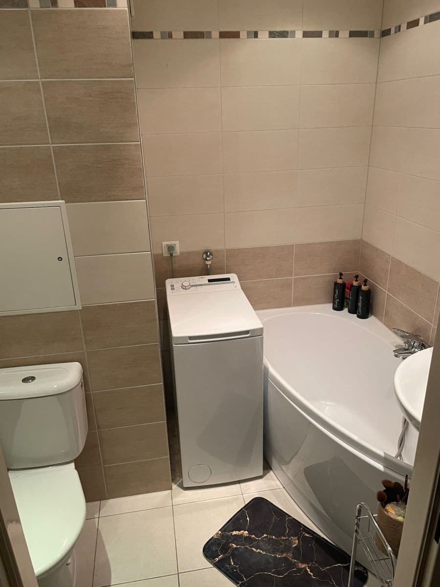 Prenájom bytu 2-izbový 39 m², Bryksova, Praha, Praha Prenájom bytu 2-izbový 39 m², Bryksova, Praha, Praha