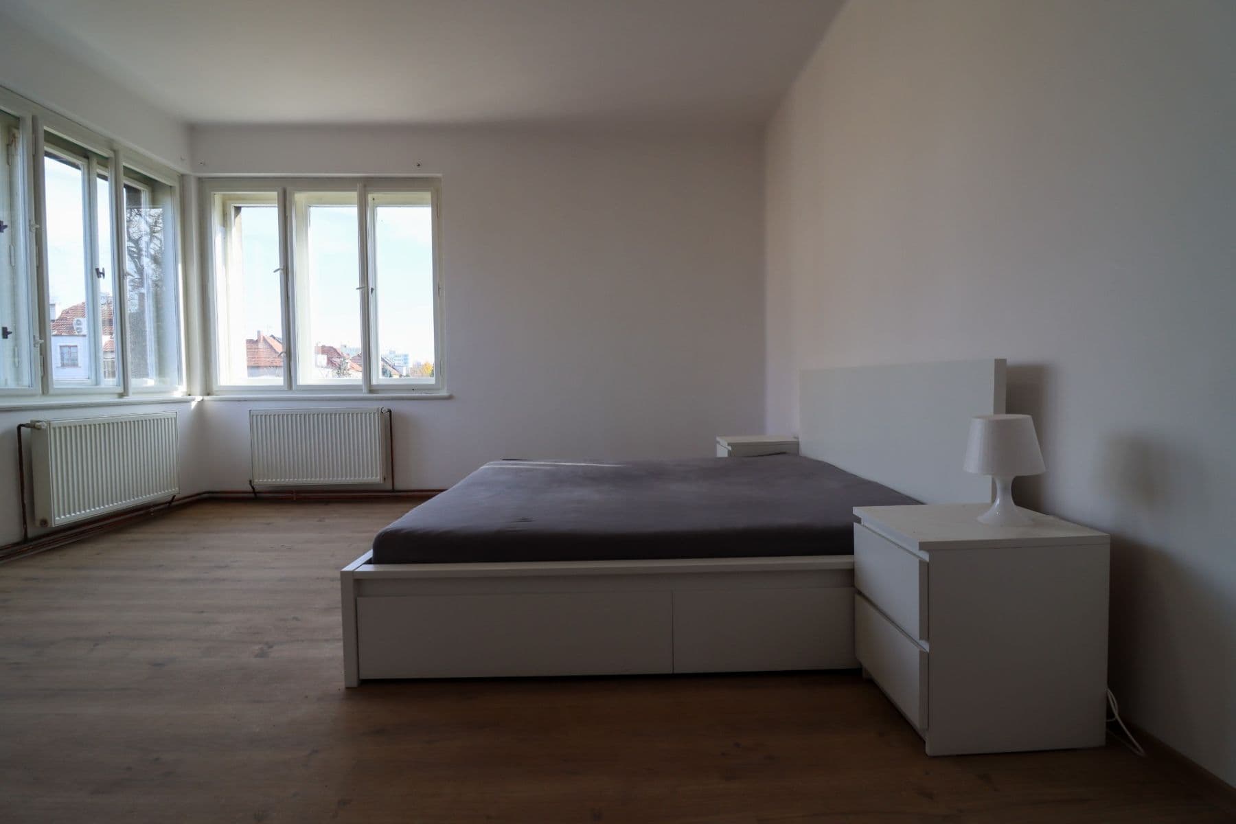 Prenájom bytu 4-izbový 18 m², Štítarská, Kolín, Středočeský kraj Prenájom bytu 4-izbový 18 m², Štítarská, Kolín, Středočeský kraj