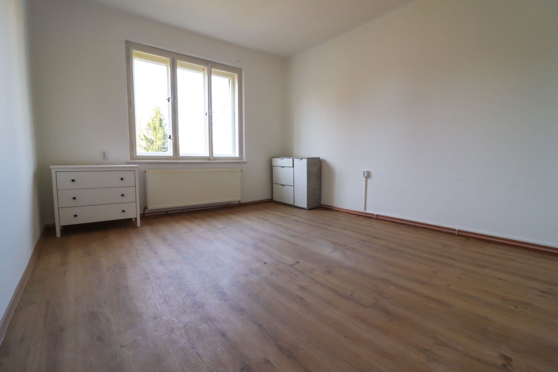 Prenájom bytu 4-izbový 18 m², Štítarská, Kolín, Středočeský kraj Prenájom bytu 4-izbový 18 m², Štítarská, Kolín, Středočeský kraj