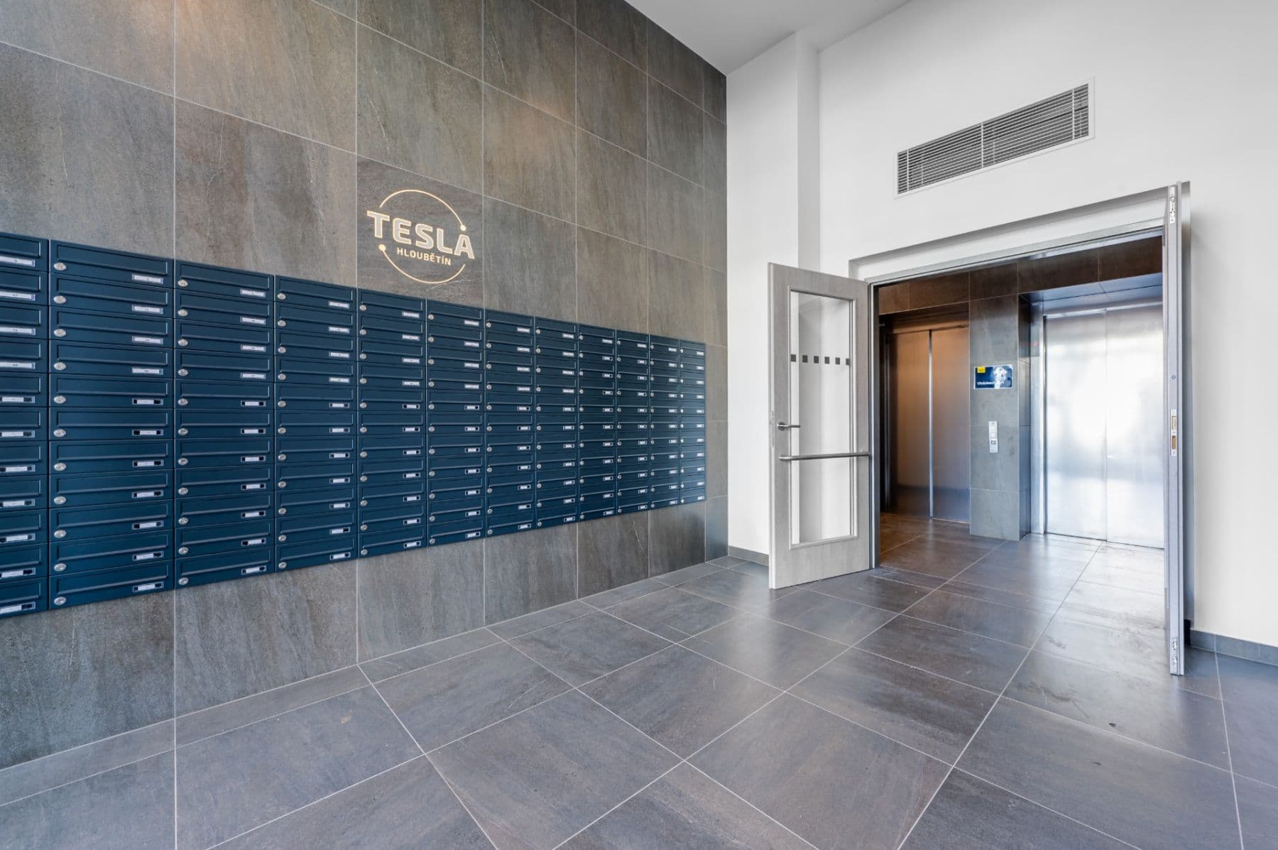 Prenájom bytu 1-izbový 32 m², Poděbradská, Praha, Praha Prenájom bytu 1-izbový 32 m², Poděbradská, Praha, Praha