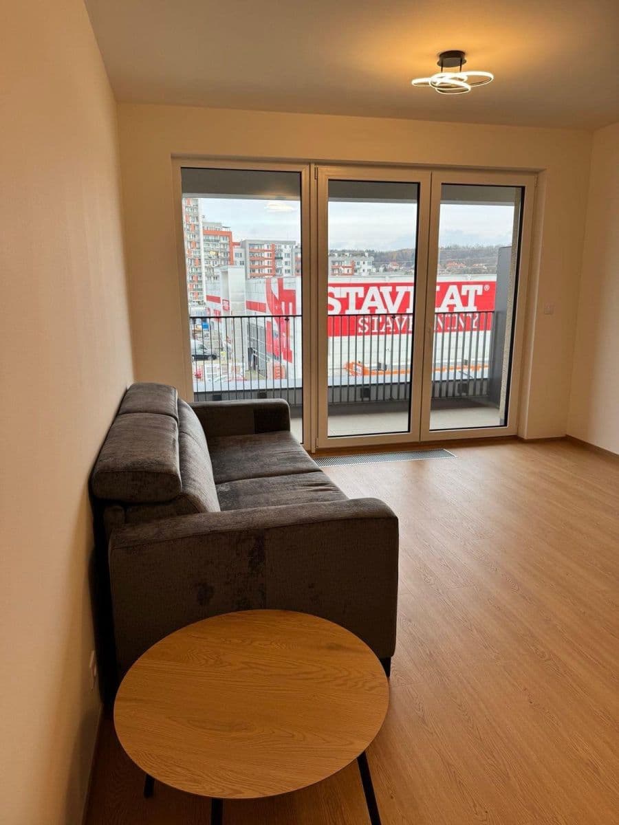 Prenájom bytu 1-izbový 32 m², Poděbradská, Praha, Praha Prenájom bytu 1-izbový 32 m², Poděbradská, Praha, Praha