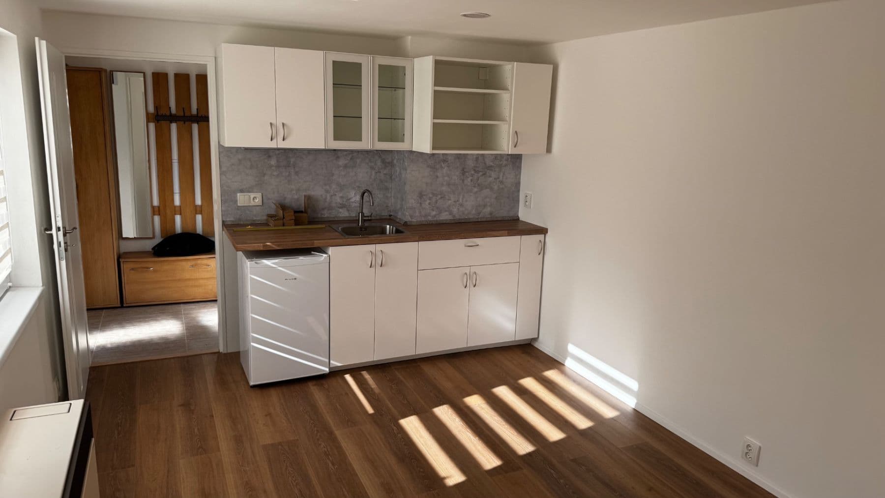 Prenájom kancelárie 30 m², Nad Kazankou, Praha, Praha Prenájom kancelárie 30 m², Nad Kazankou, Praha, Praha