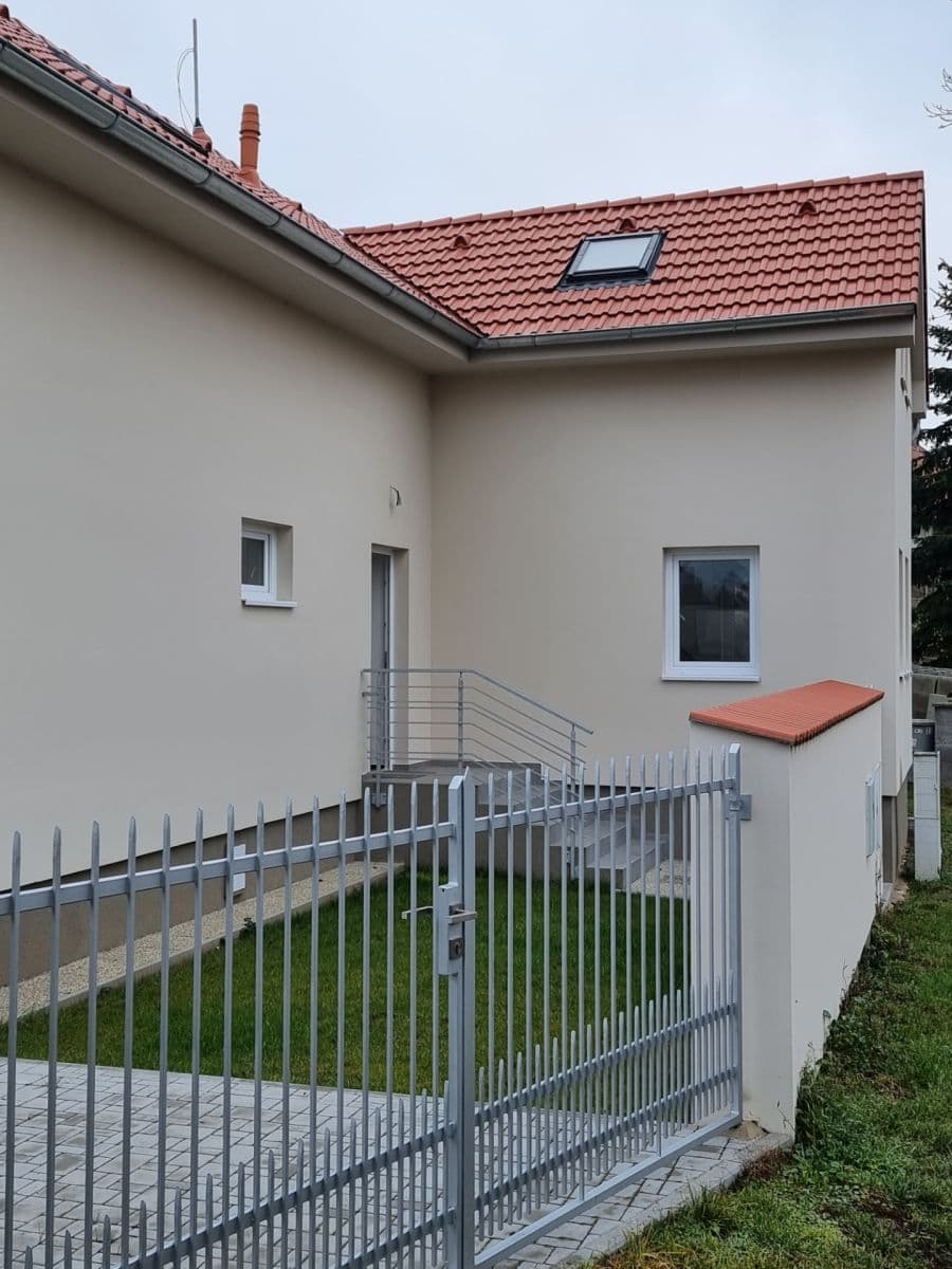 Predaj domu 130 m², pozemek 458 m², Chržín, Středočeský kraj Predaj domu 130 m², pozemek 458 m², Chržín, Středočeský kraj