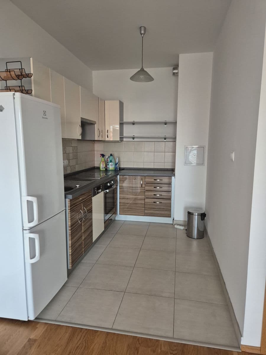 Prenájom bytu 3-izbový 85 m², Brunclíkova, Praha, Praha Prenájom bytu 3-izbový 85 m², Brunclíkova, Praha, Praha