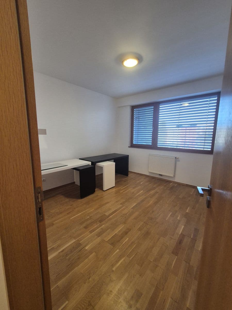 Prenájom bytu 3-izbový 85 m², Brunclíkova, Praha, Praha Prenájom bytu 3-izbový 85 m², Brunclíkova, Praha, Praha