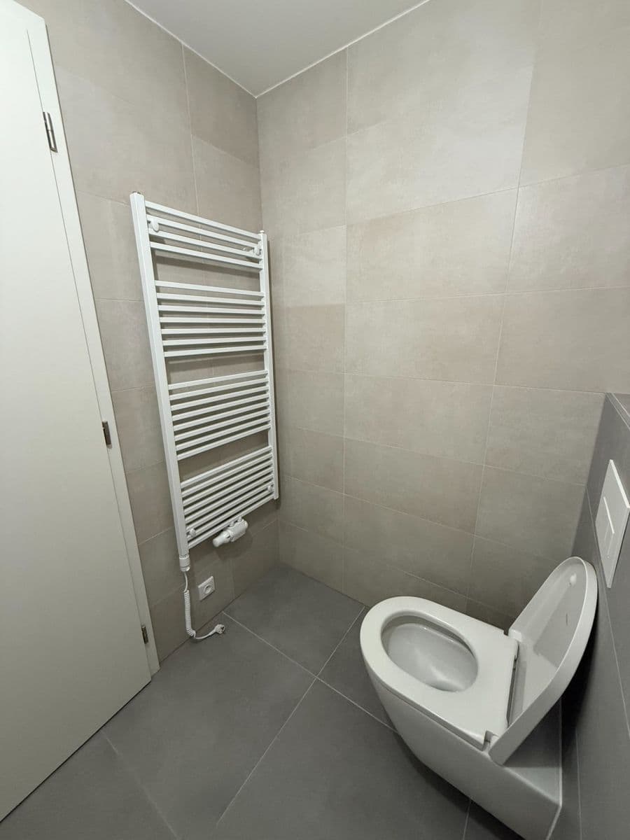 Prenájom bytu 1-izbový 35 m², třída Generála Píky, Brno, Jihomoravský kraj Prenájom bytu 1-izbový 35 m², třída Generála Píky, Brno, Jihomoravský kraj