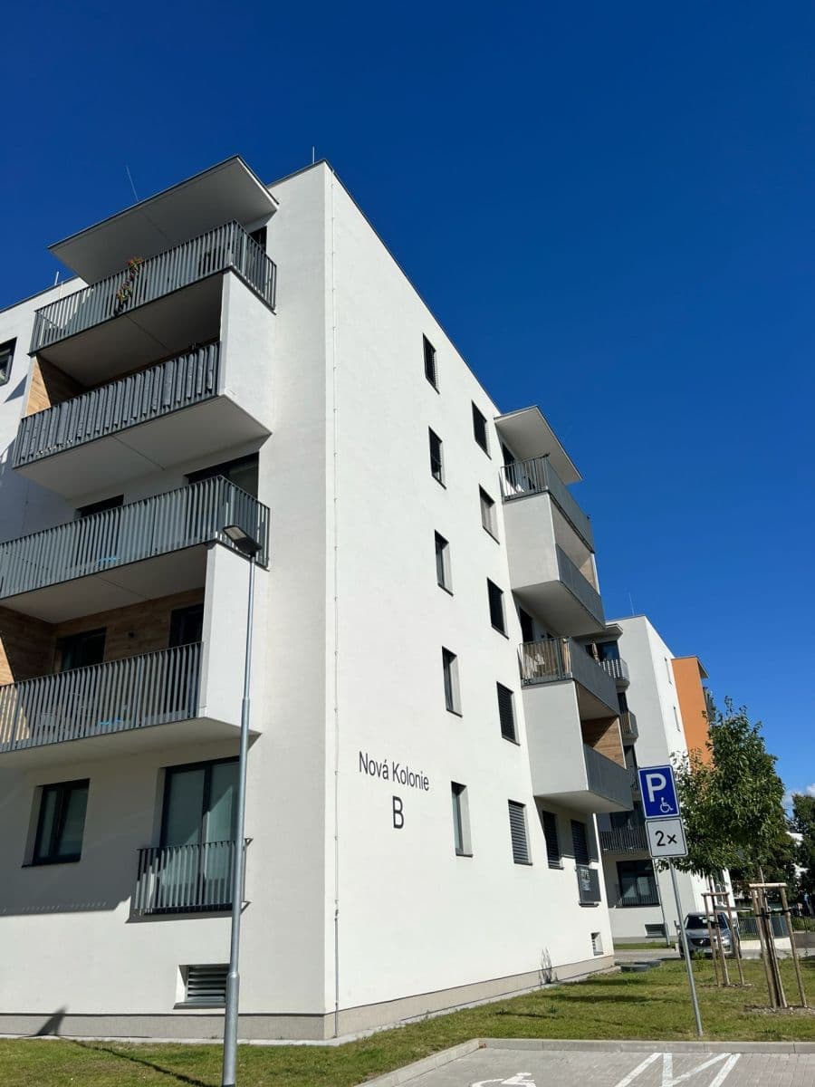 Prenájom bytu 3-izbový 76 m², V Kolonii, Nymburk, Středočeský kraj Prenájom bytu 3-izbový 76 m², V Kolonii, Nymburk, Středočeský kraj