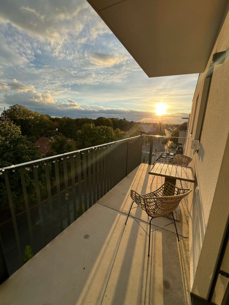 Prenájom bytu 3-izbový 76 m², V Kolonii, Nymburk, Středočeský kraj Prenájom bytu 3-izbový 76 m², V Kolonii, Nymburk, Středočeský kraj