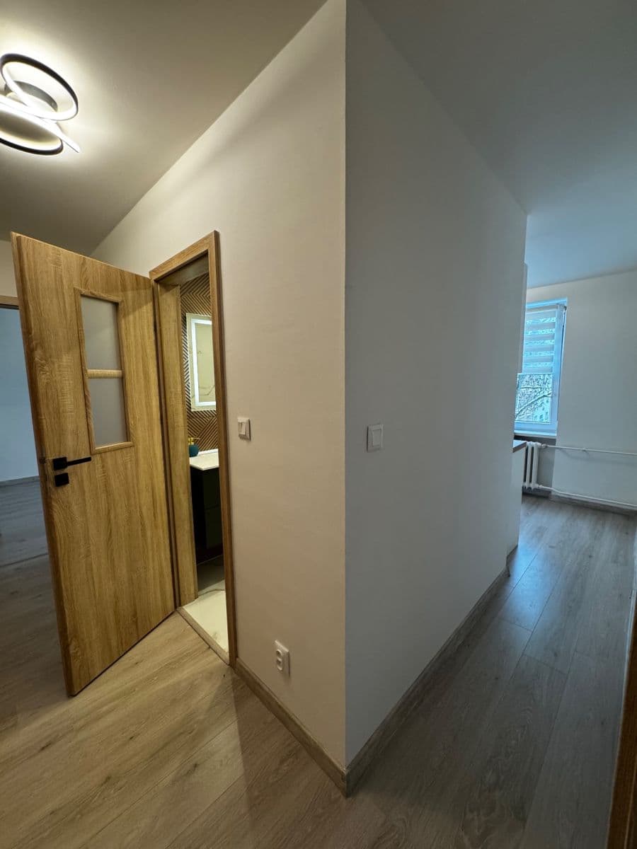 Predaj bytu 2-izbový 53 m², Závodní, Karviná, Moravskoslezský kraj Predaj bytu 2-izbový 53 m², Závodní, Karviná, Moravskoslezský kraj