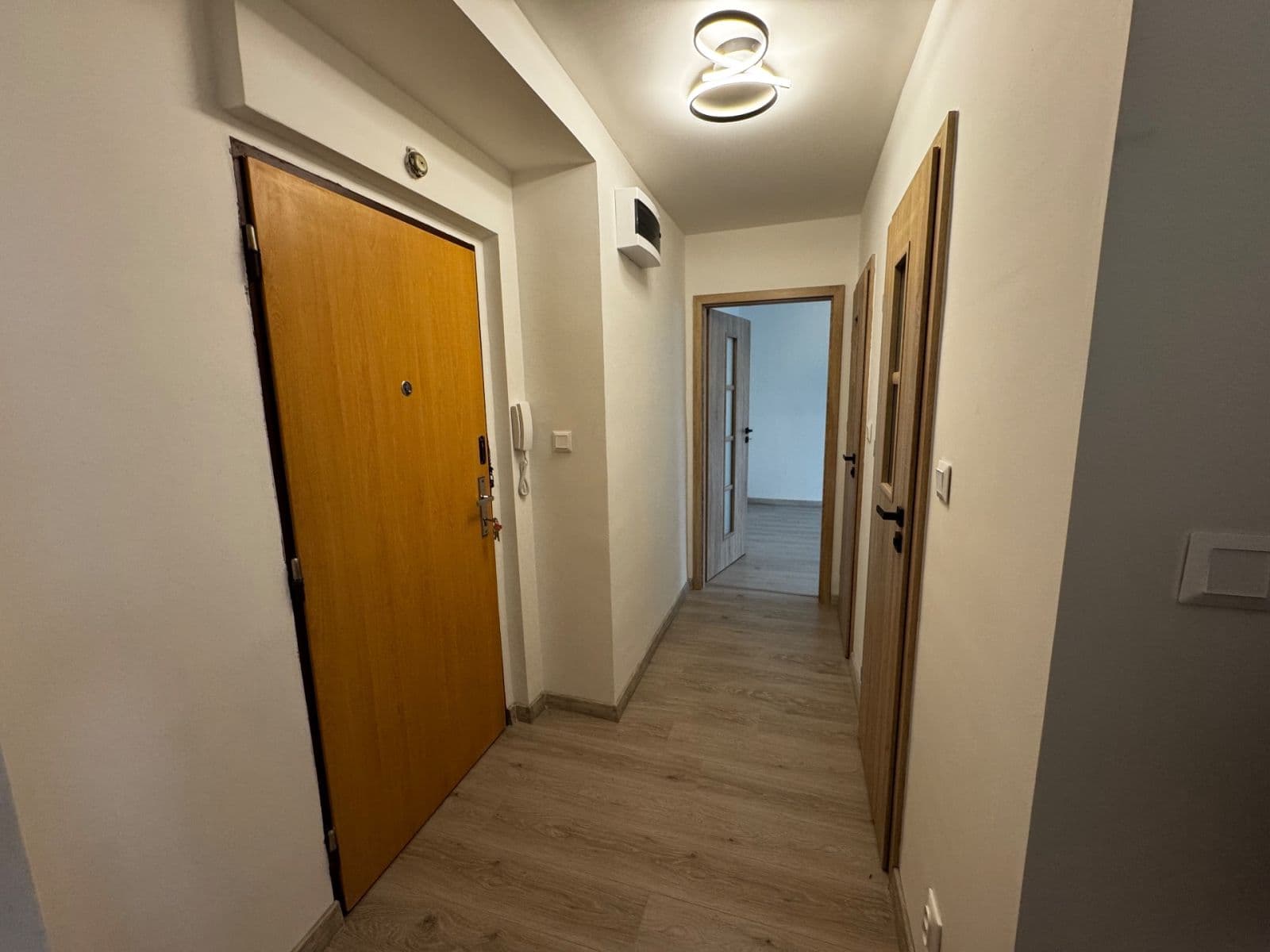 Predaj bytu 2-izbový 53 m², Závodní, Karviná, Moravskoslezský kraj Predaj bytu 2-izbový 53 m², Závodní, Karviná, Moravskoslezský kraj