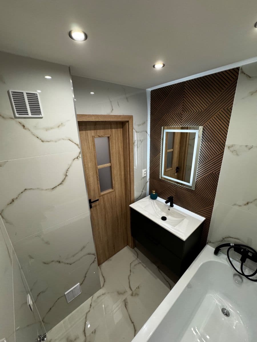 Predaj bytu 2-izbový 53 m², Závodní, Karviná, Moravskoslezský kraj Predaj bytu 2-izbový 53 m², Závodní, Karviná, Moravskoslezský kraj