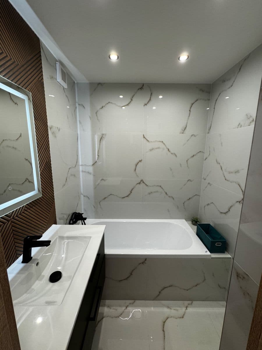 Predaj bytu 2-izbový 53 m², Závodní, Karviná, Moravskoslezský kraj Predaj bytu 2-izbový 53 m², Závodní, Karviná, Moravskoslezský kraj