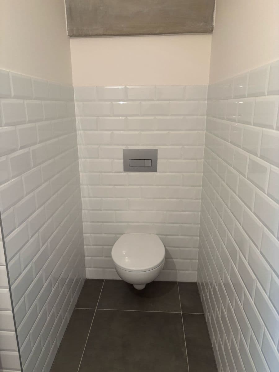 Prenájom bytu 3-izbový 66 m², Kolbenova, Praha, Praha Prenájom bytu 3-izbový 66 m², Kolbenova, Praha, Praha