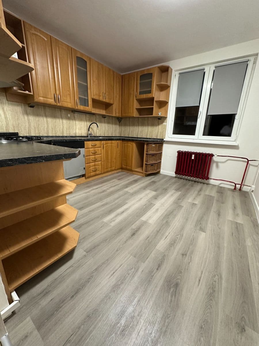 Prenájom bytu 3-izbový 65 m², Novodvorská, Frýdek-Místek, Moravskoslezský kraj Prenájom bytu 3-izbový 65 m², Novodvorská, Frýdek-Místek, Moravskoslezský kraj