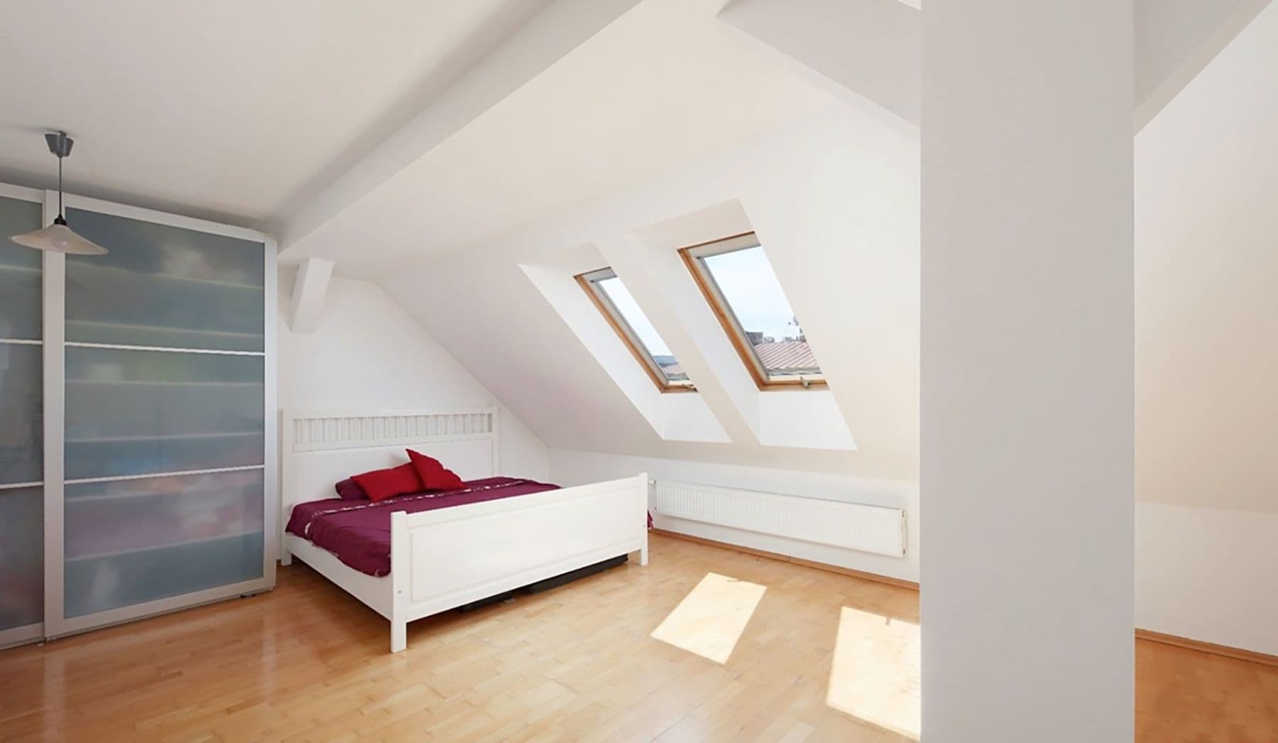 Prenájom bytu 3-izbový 210 m², Mojmírova, Praha, Praha Prenájom bytu 3-izbový 210 m², Mojmírova, Praha, Praha