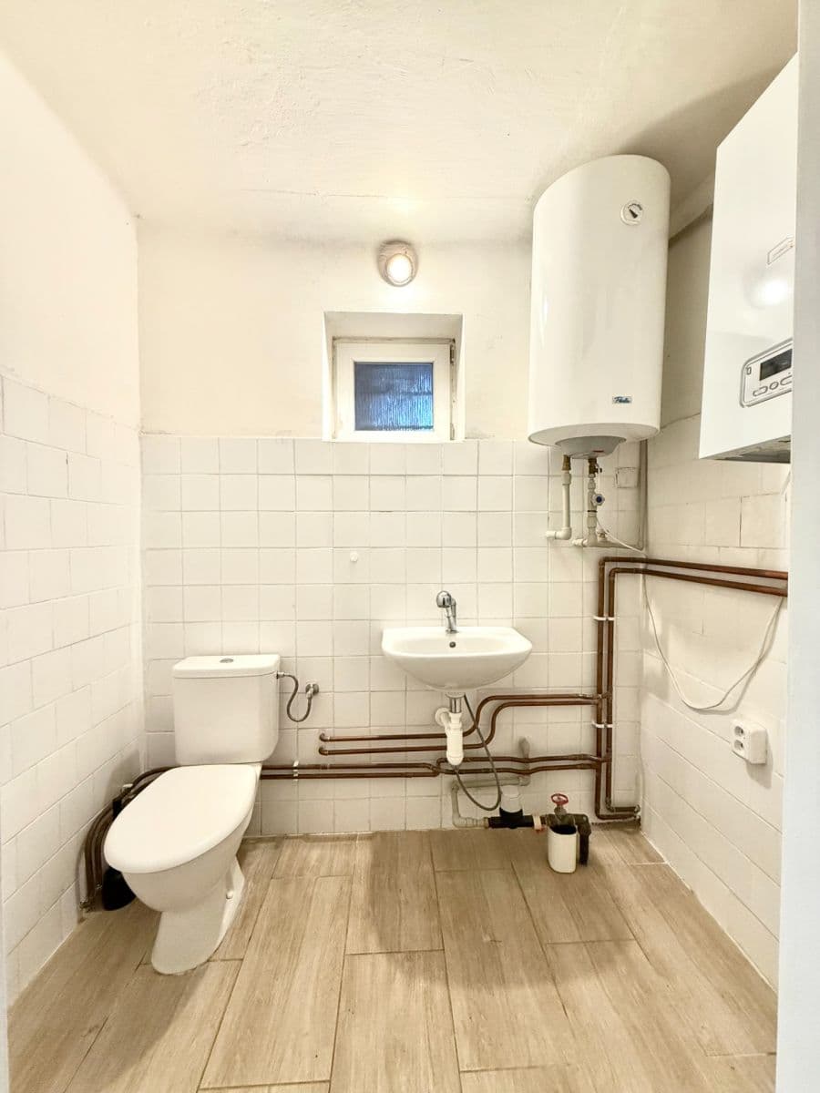 Prenájom domu 140 m², pozemek 50 m², Mělnická, Tišice, Středočeský kraj Prenájom domu 140 m², pozemek 50 m², Mělnická, Tišice, Středočeský kraj