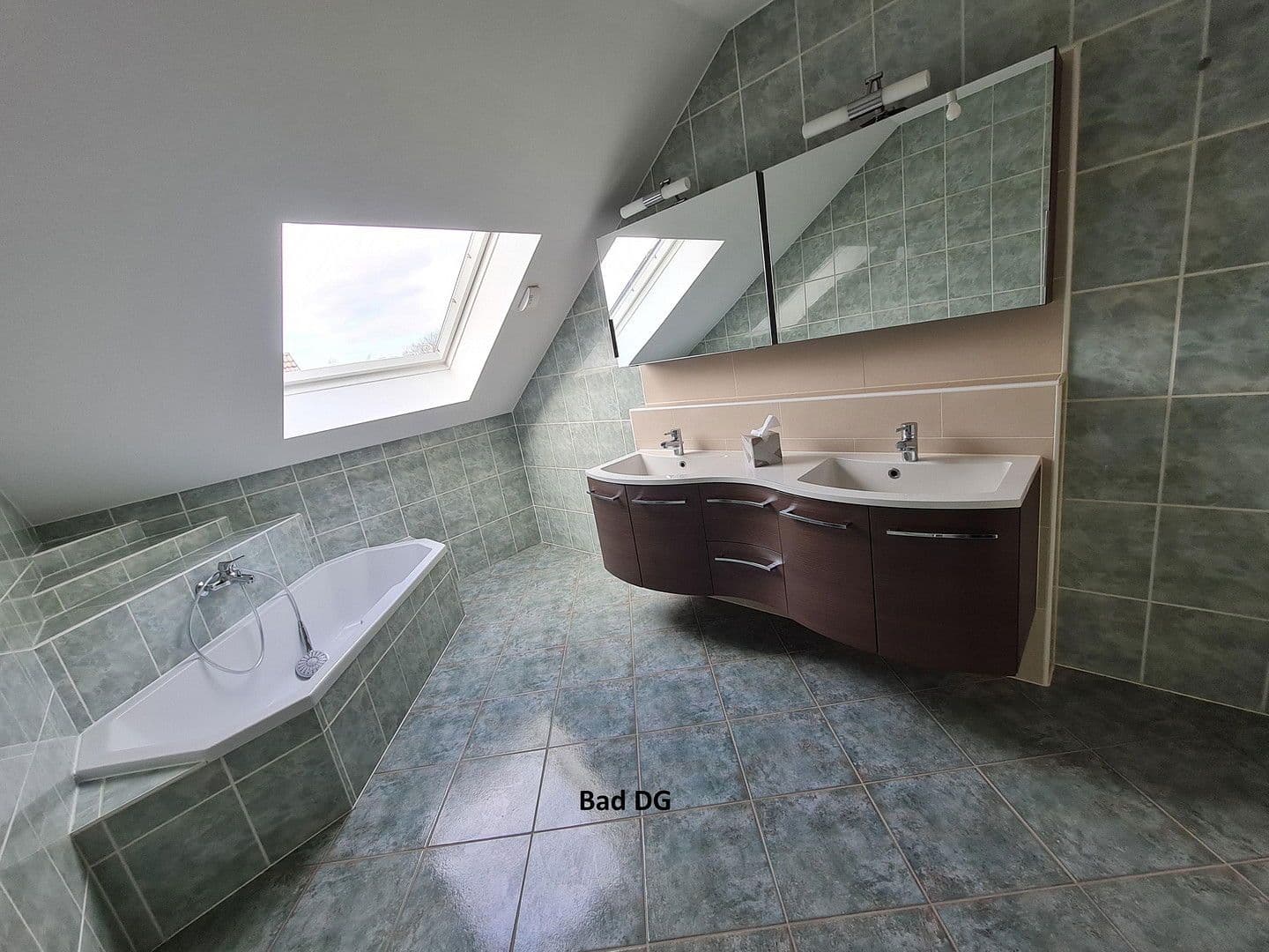 Predaj bytu 5-izbový 187 m², Auguste-Schmidt-Straße, Zweibrücken, Porýnie-Falcko Predaj bytu 5-izbový 187 m², Auguste-Schmidt-Straße, Zweibrücken, Porýnie-Falcko