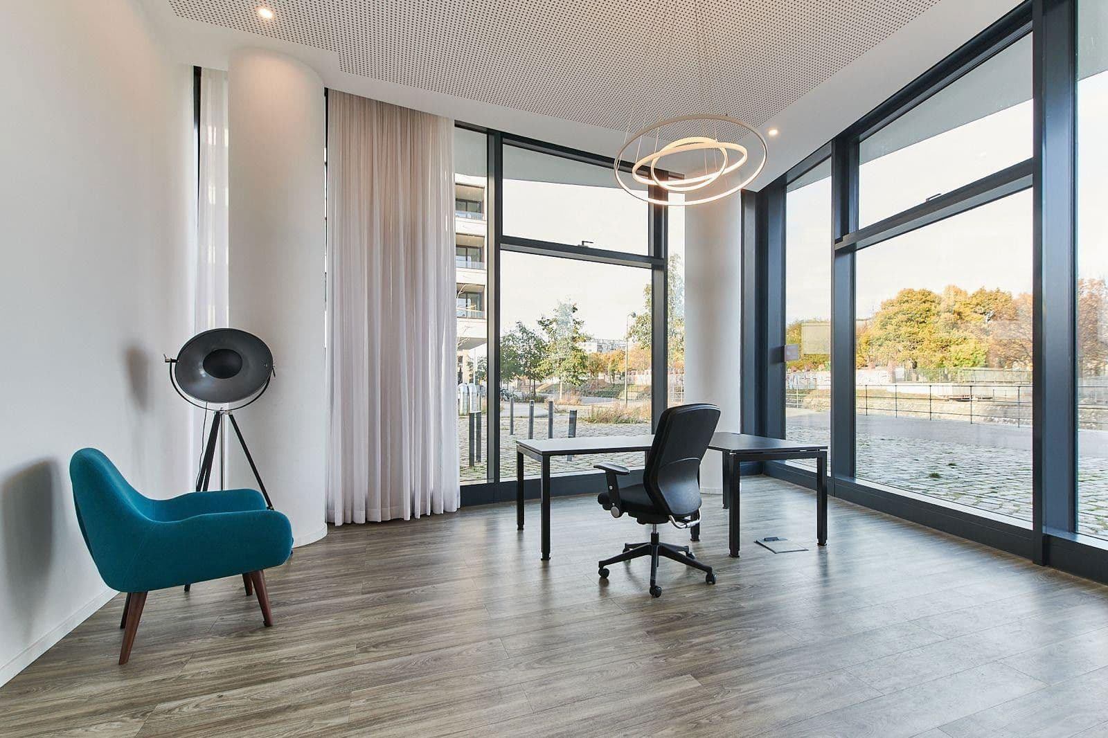 Prenájom kancelárie 541 m², Berlin, Berlín Prenájom kancelárie 541 m², Berlin, Berlín