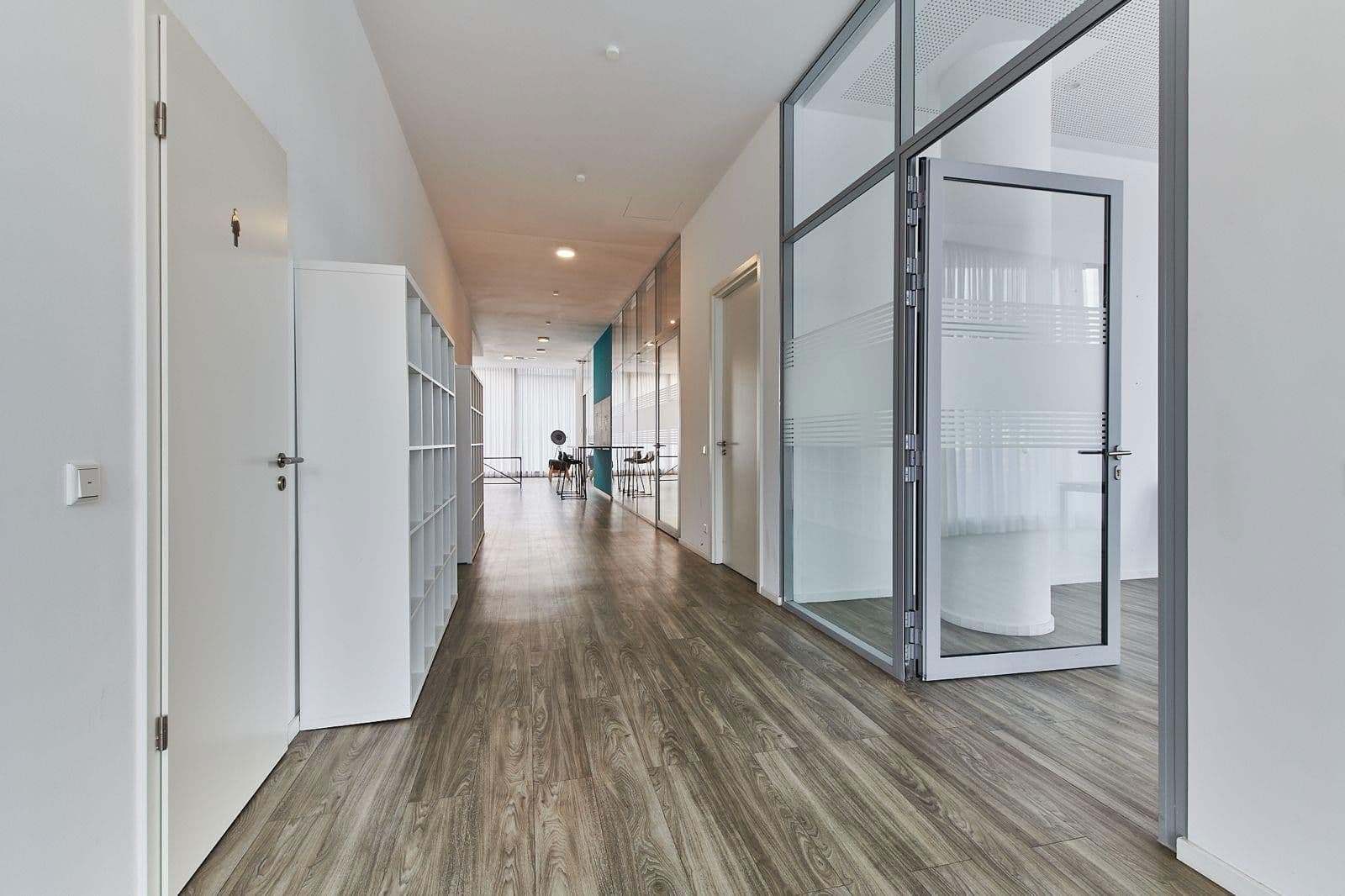 Prenájom kancelárie 541 m², Berlin, Berlín Prenájom kancelárie 541 m², Berlin, Berlín