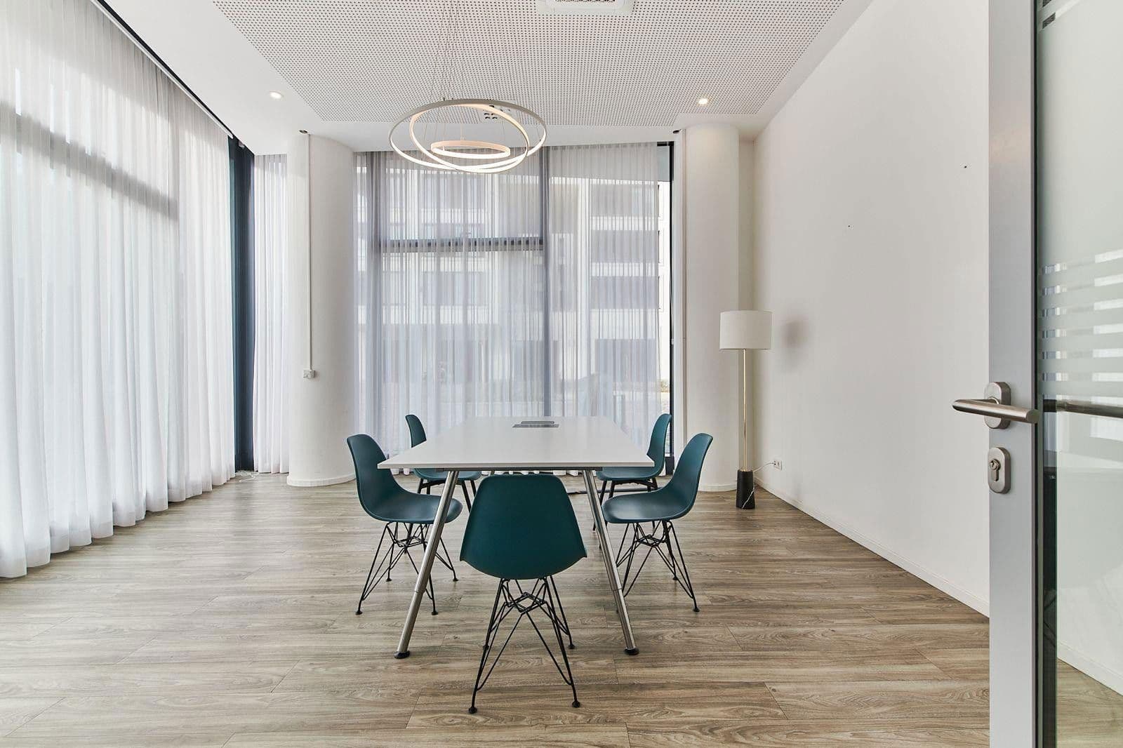 Prenájom kancelárie 541 m², Berlin, Berlín Prenájom kancelárie 541 m², Berlin, Berlín