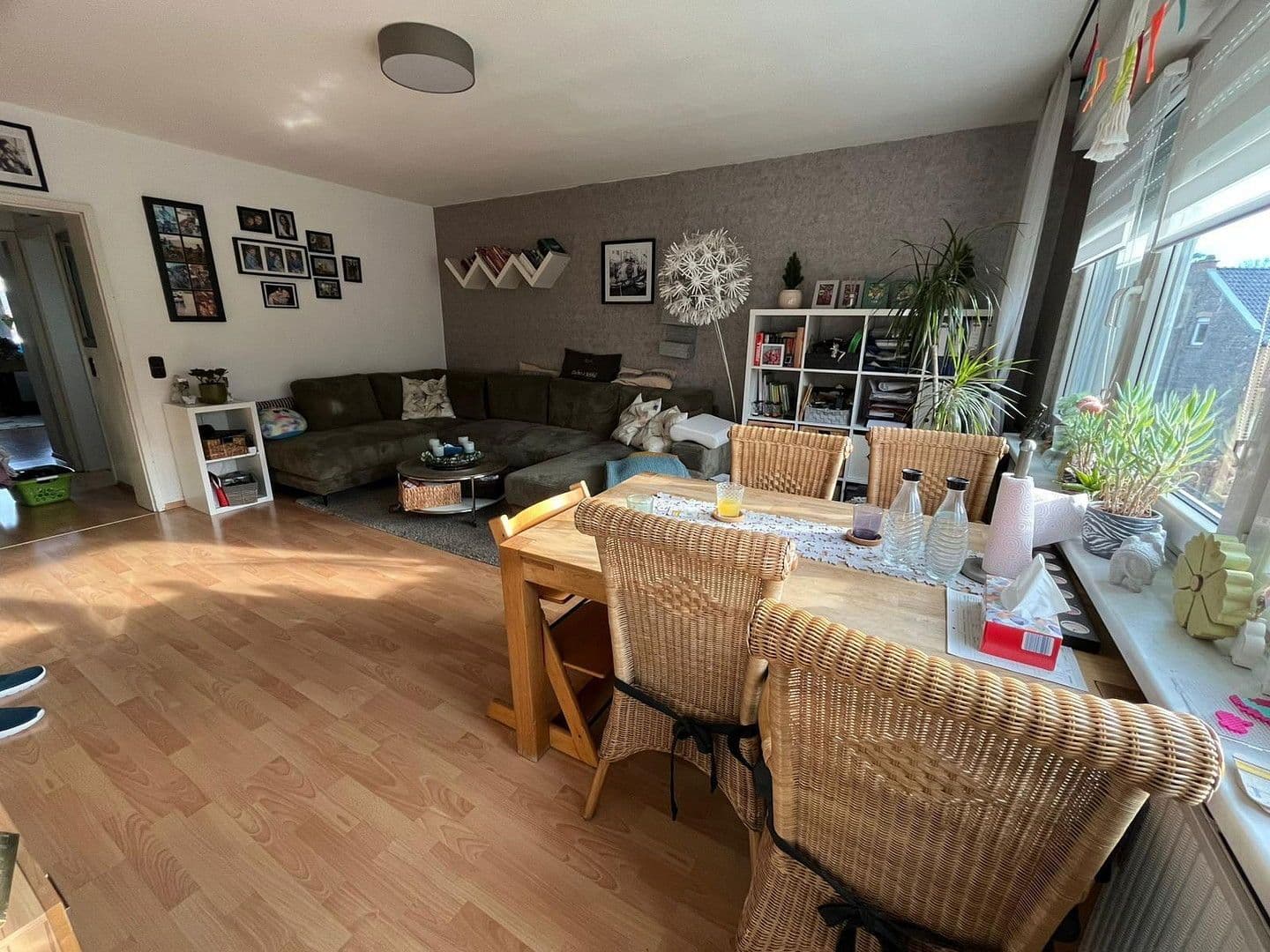 Prenájom bytu 3-izbový 76 m², Kölner Straße 23, Hürth, Severné Porýnie - Westfálsko Prenájom bytu 3-izbový 76 m², Kölner Straße 23, Hürth, Severné Porýnie - Westfálsko