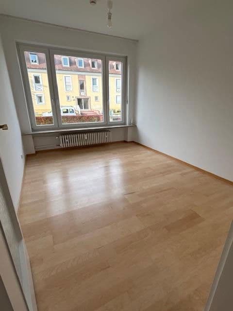 Prenájom bytu 3-izbový 89 m², Nördliche Auffahrtsallee, München, Bavorsko Prenájom bytu 3-izbový 89 m², Nördliche Auffahrtsallee, München, Bavorsko