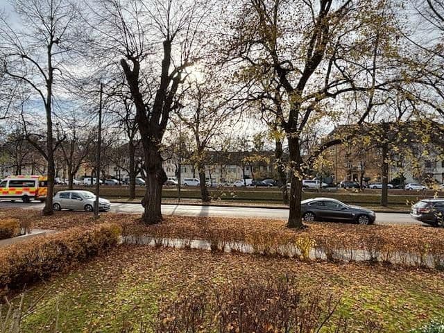 Prenájom bytu 3-izbový 89 m², Nördliche Auffahrtsallee, München, Bavorsko Prenájom bytu 3-izbový 89 m², Nördliche Auffahrtsallee, München, Bavorsko