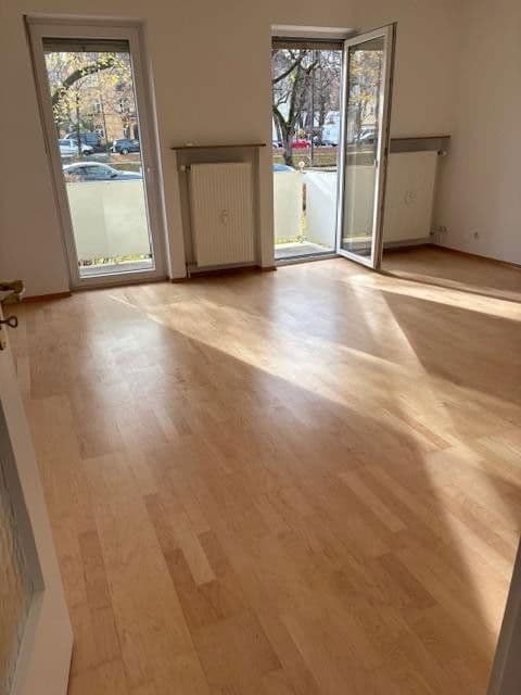 Prenájom bytu 3-izbový 89 m², Nördliche Auffahrtsallee, München, Bavorsko Prenájom bytu 3-izbový 89 m², Nördliche Auffahrtsallee, München, Bavorsko