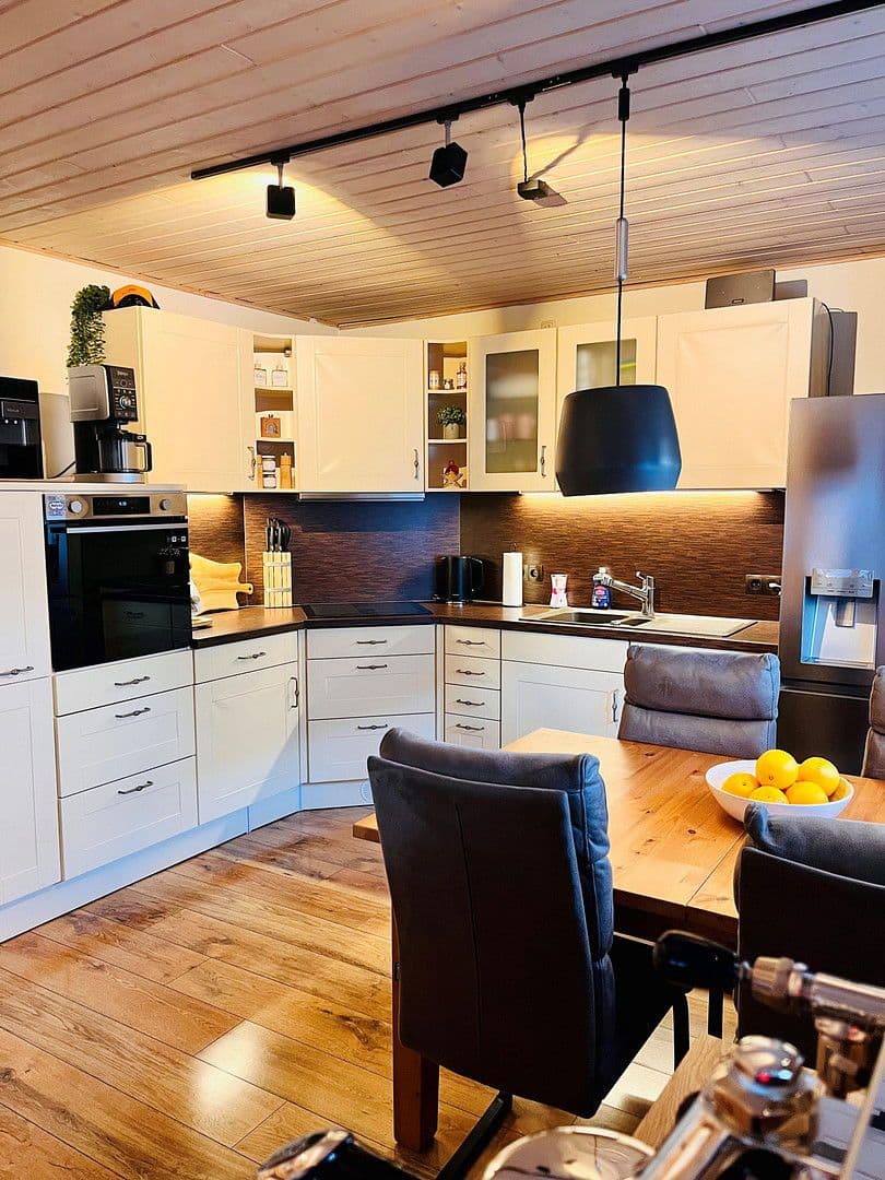 Predaj domu 145 m², pozemek 522 m², Waldershof, Bavorsko Predaj domu 145 m², pozemek 522 m², Waldershof, Bavorsko