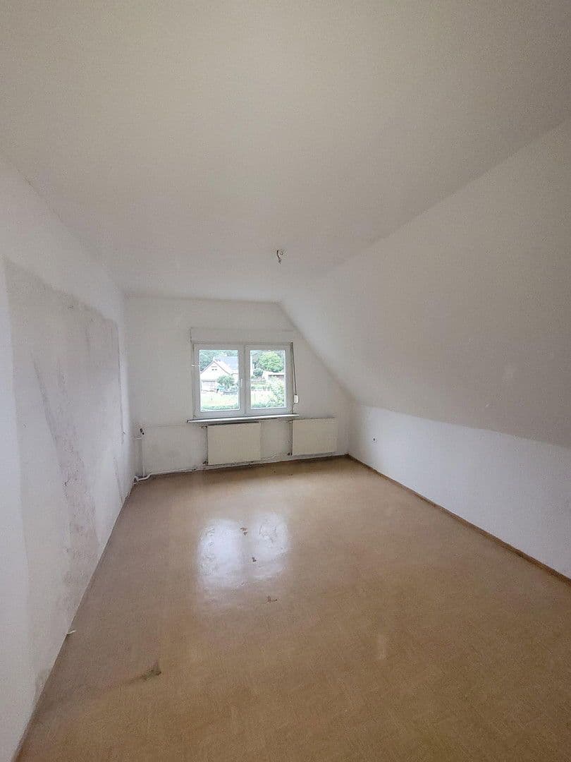 Predaj domu 117 m², pozemek 1.340 m², Burg, Sasko-Anhaltsko Predaj domu 117 m², pozemek 1.340 m², Burg, Sasko-Anhaltsko
