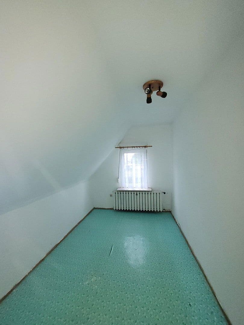 Predaj domu 117 m², pozemek 1.340 m², Burg, Sasko-Anhaltsko Predaj domu 117 m², pozemek 1.340 m², Burg, Sasko-Anhaltsko