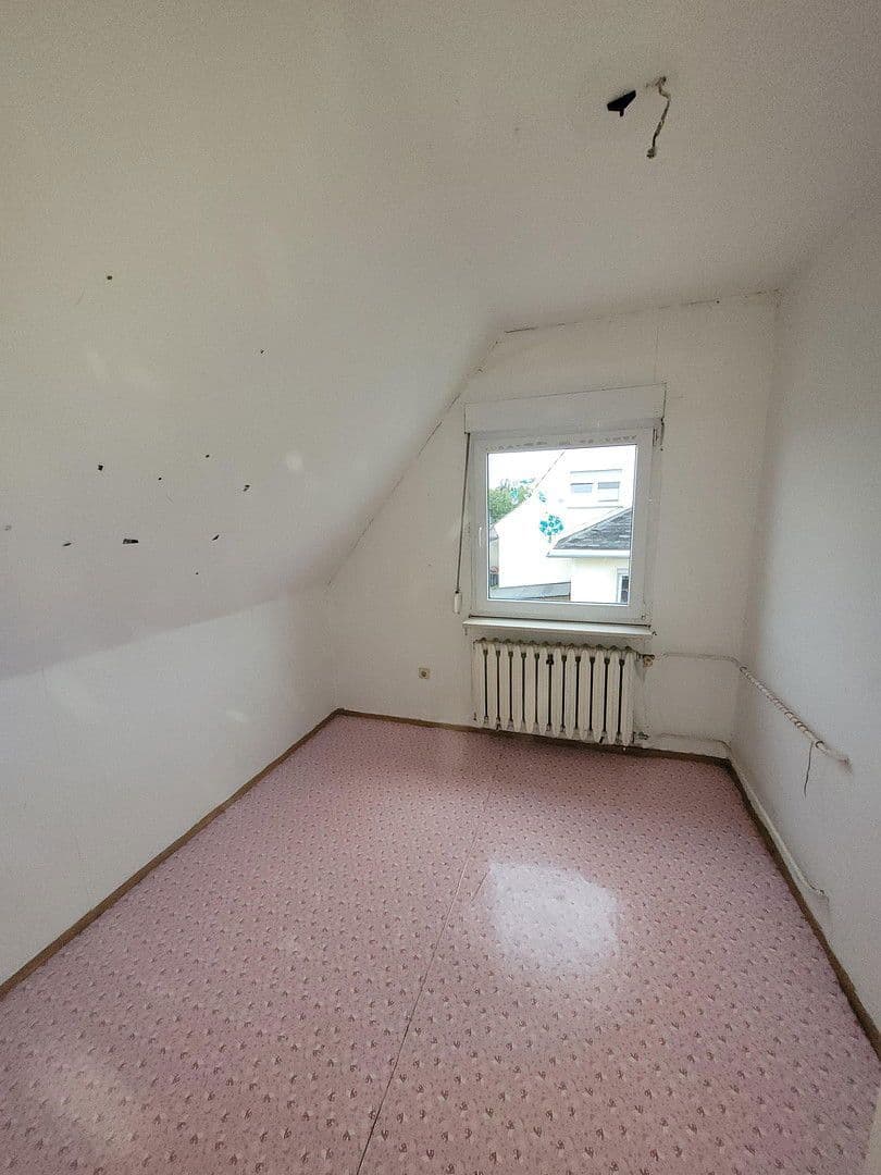 Predaj domu 117 m², pozemek 1.340 m², Burg, Sasko-Anhaltsko Predaj domu 117 m², pozemek 1.340 m², Burg, Sasko-Anhaltsko