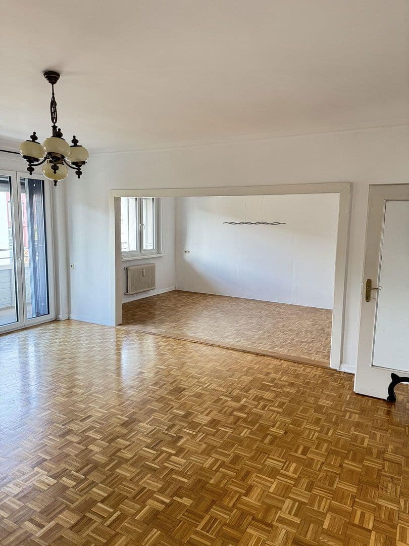 Prenájom bytu 4-izbový 100 m², Villacherstrasse 1B, Klagenfurt, Korutánsko Prenájom bytu 4-izbový 100 m², Villacherstrasse 1B, Klagenfurt, Korutánsko