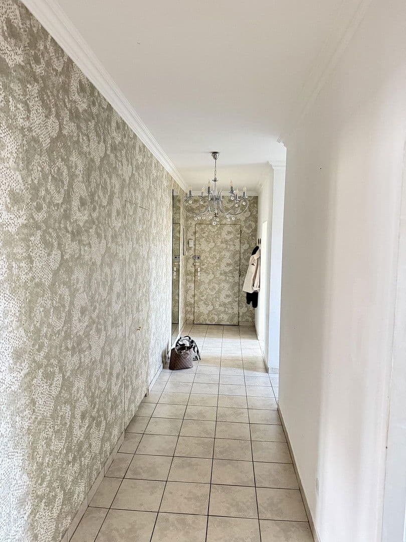 Prenájom bytu 4-izbový 100 m², Villacherstrasse 1B, Klagenfurt, Korutánsko Prenájom bytu 4-izbový 100 m², Villacherstrasse 1B, Klagenfurt, Korutánsko