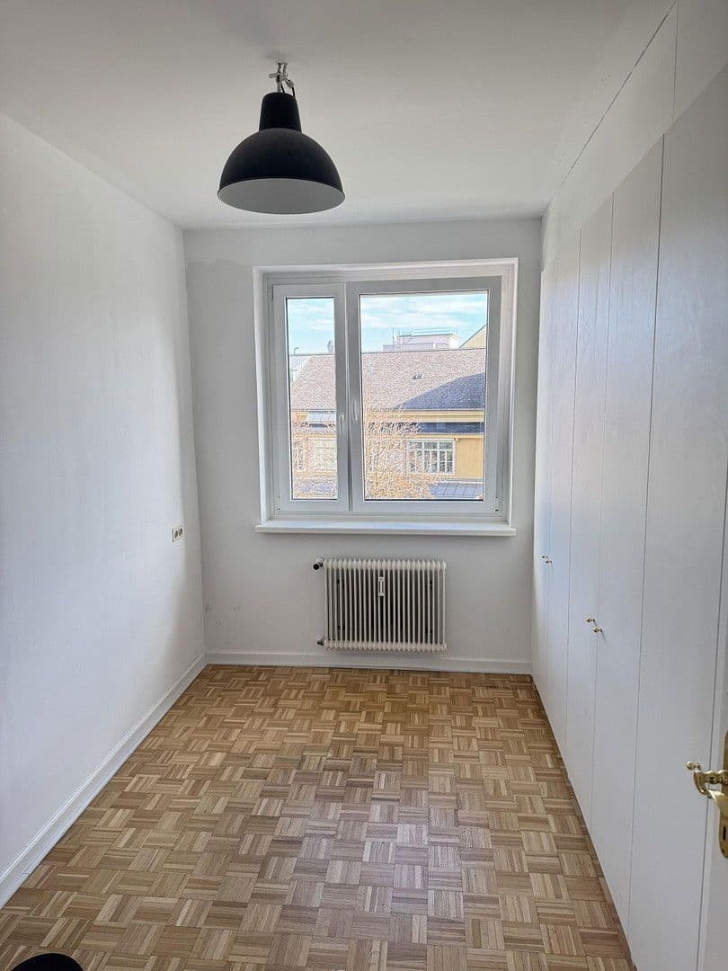 Prenájom bytu 4-izbový 100 m², Villacherstrasse 1B, Klagenfurt, Korutánsko Prenájom bytu 4-izbový 100 m², Villacherstrasse 1B, Klagenfurt, Korutánsko